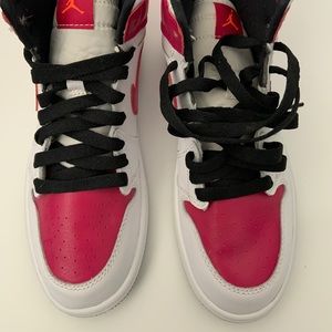 Jordan 1 retro High GP white black fuchsia
